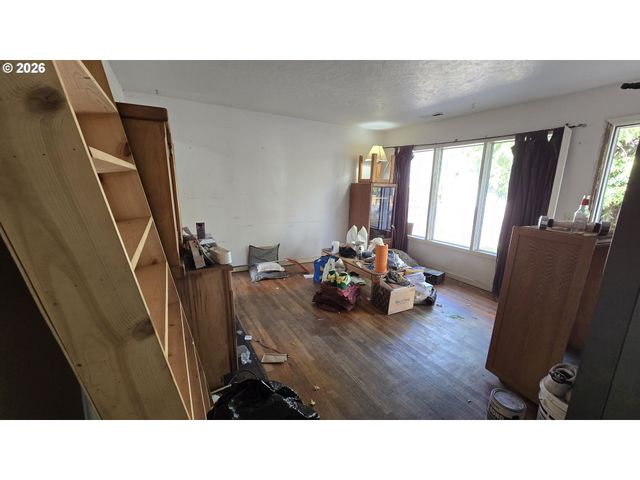 4688 Se HARRISON St, Milwaukie, OR 97222