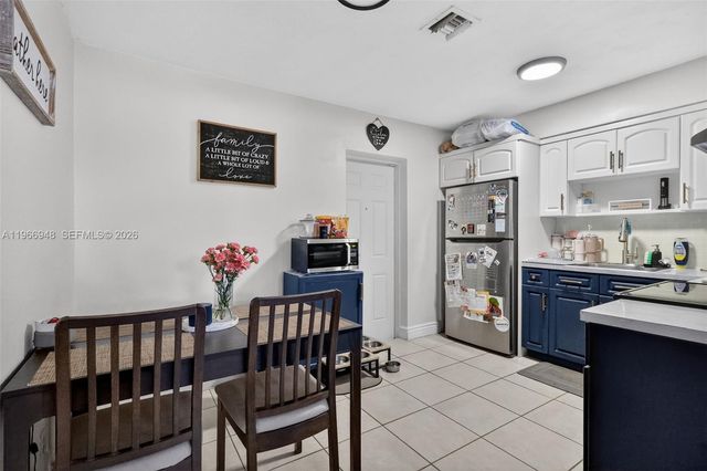 6791 Scott St, Hollywood, FL 33024