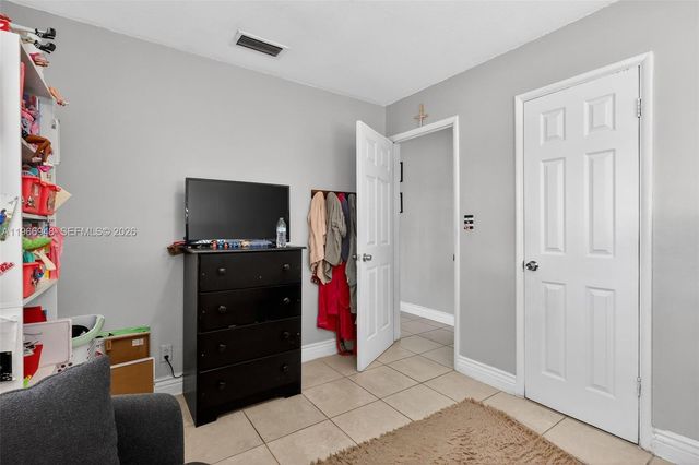 6791 Scott St, Hollywood, FL 33024