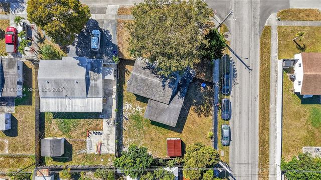 6791 Scott St, Hollywood, FL 33024