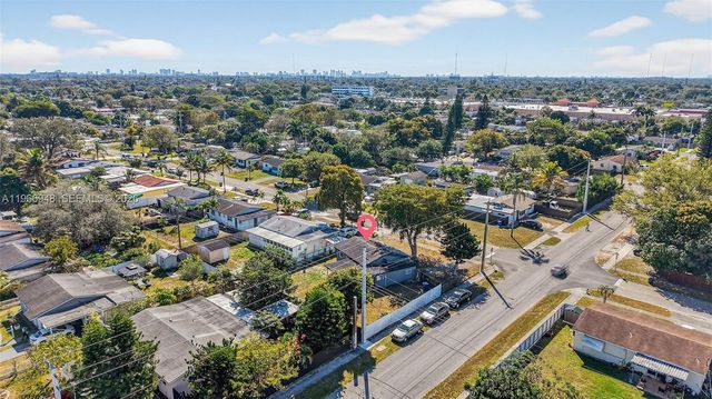 6791 Scott St, Hollywood, FL 33024