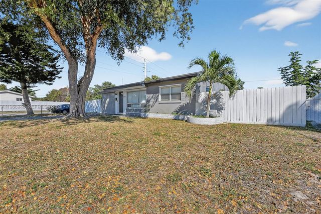 6791 Scott St, Hollywood, FL 33024