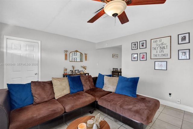 6791 Scott St, Hollywood, FL 33024