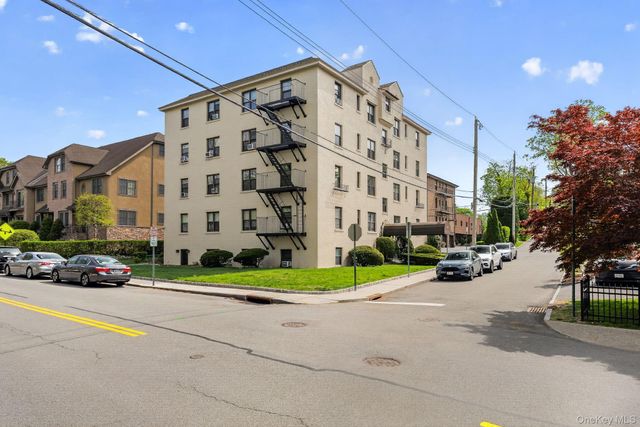 240 Alpine Place 4D, Tuckahoe, NY 10707
