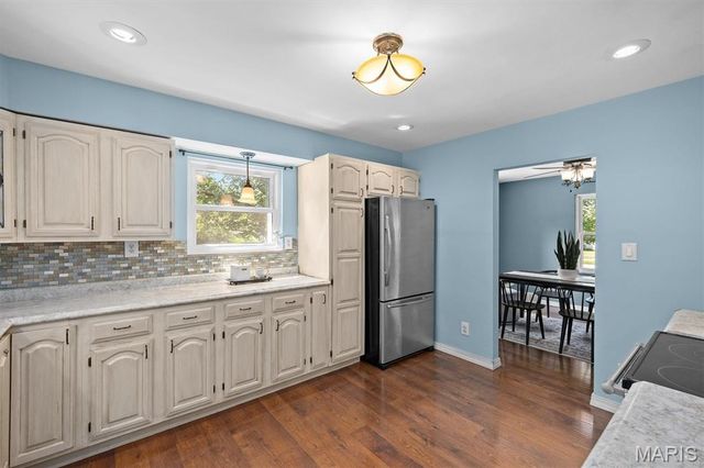 9 Lou Juan Drive, Glen Carbon, IL 62034