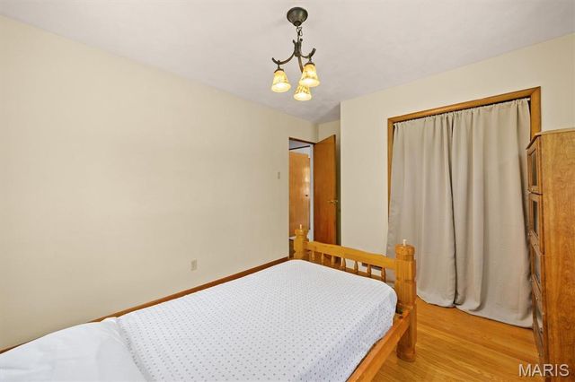 9 Lou Juan Drive, Glen Carbon, IL 62034