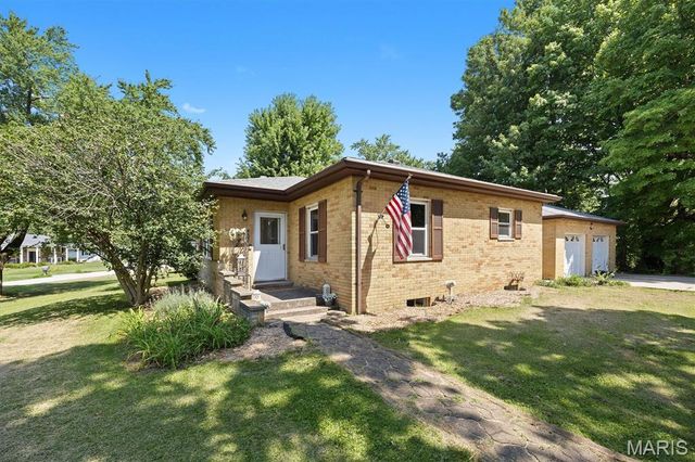 9 Lou Juan Drive, Glen Carbon, IL 62034