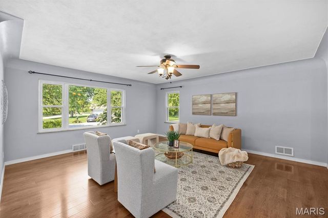 9 Lou Juan Drive, Glen Carbon, IL 62034