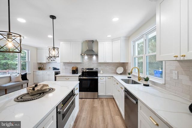 108 CANTERBURY DR, Wilmington, DE 19803