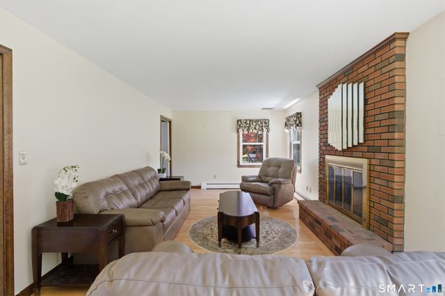 30 Snipes Terrace, Middletown, CT 06457
