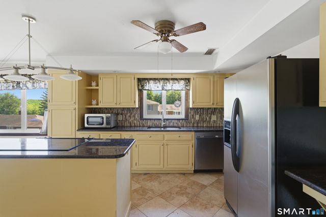 30 Snipes Terrace, Middletown, CT 06457