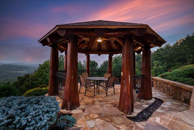 373 Rising Star Lane, Mineral Bluff, GA 30559