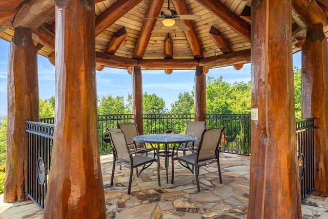 373 Rising Star Lane, Mineral Bluff, GA 30559