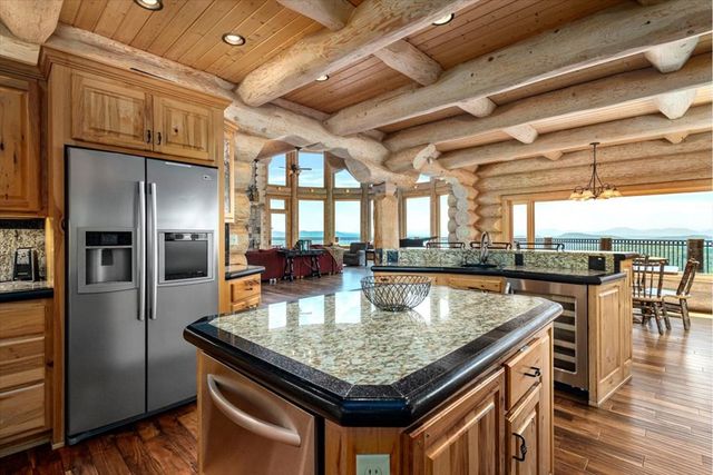 373 Rising Star Lane, Mineral Bluff, GA 30559