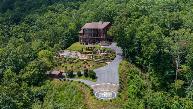 373 Rising Star Lane, Mineral Bluff, GA 30559