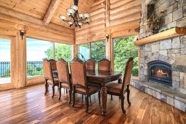 373 Rising Star Lane, Mineral Bluff, GA 30559