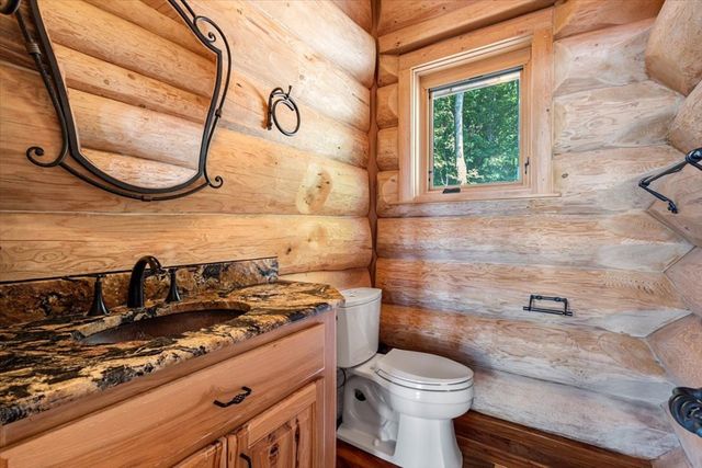 373 Rising Star Lane, Mineral Bluff, GA 30559