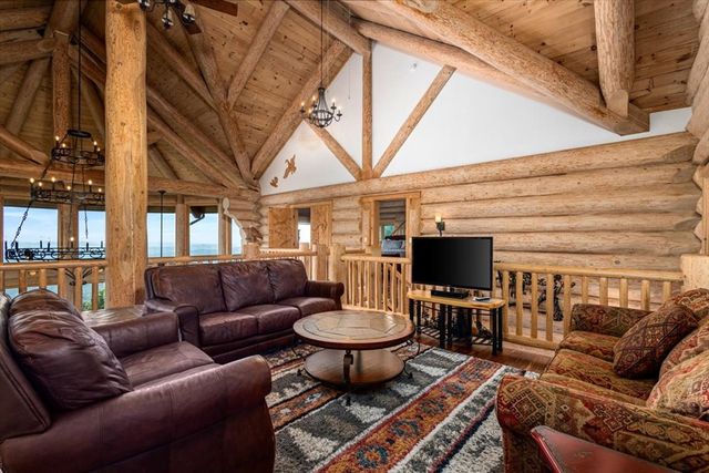 373 Rising Star Lane, Mineral Bluff, GA 30559