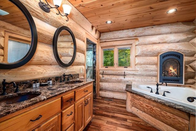 373 Rising Star Lane, Mineral Bluff, GA 30559