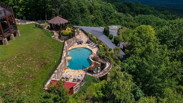 373 Rising Star Lane, Mineral Bluff, GA 30559