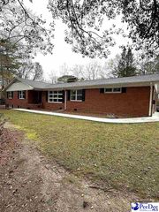 304 Sliding Hill, Cheraw, SC 29520