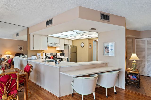 1605 S US Hwy 1 b104, Jupiter, FL 33477