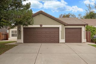 8851 Silverberry Ave, Elk Grove, CA 95624