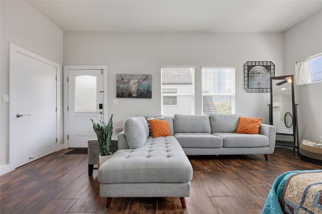 904 Willow ST, Austin, TX 78702