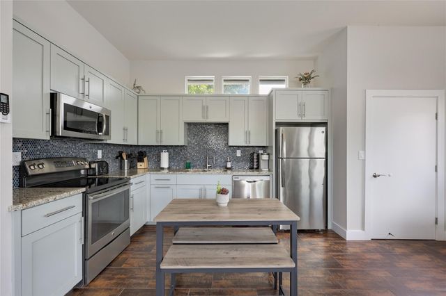 904 Willow ST, Austin, TX 78702