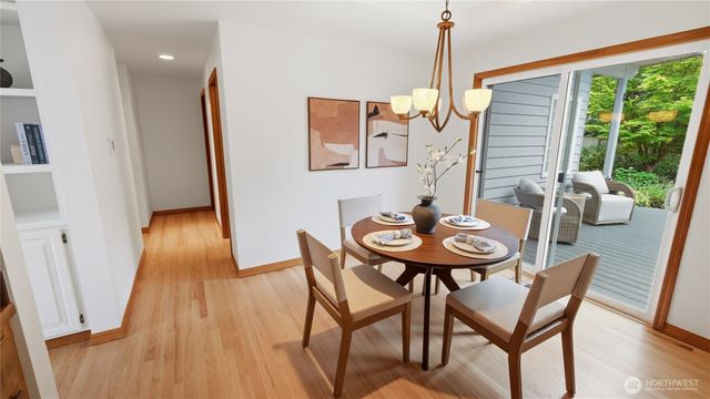 8520 Maple Lane, Edmonds, WA 98026