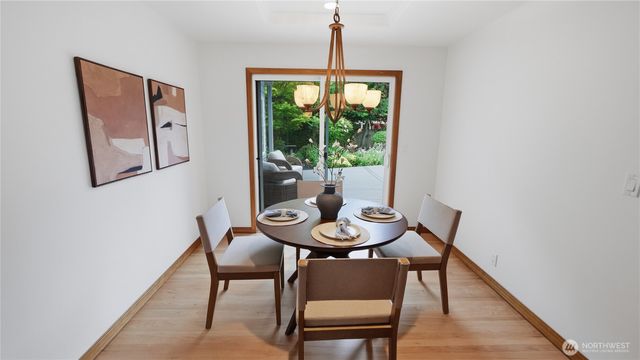 8520 Maple Lane, Edmonds, WA 98026
