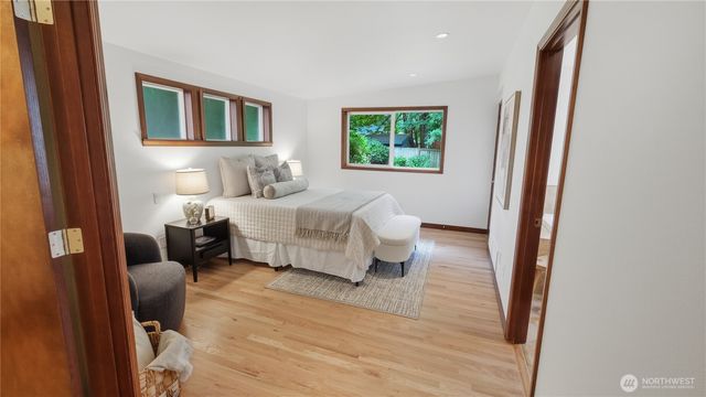 8520 Maple Lane, Edmonds, WA 98026