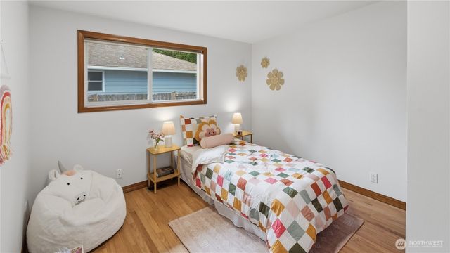 8520 Maple Lane, Edmonds, WA 98026