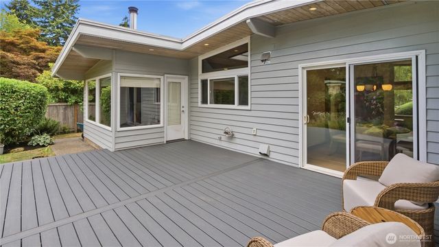 8520 Maple Lane, Edmonds, WA 98026