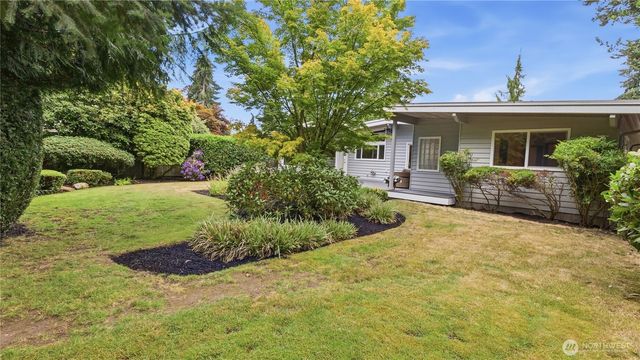 8520 Maple Lane, Edmonds, WA 98026