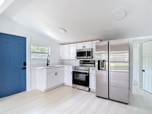 9219 N 13TH STREET, Tampa, FL 33612