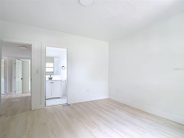 9219 N 13TH STREET, Tampa, FL 33612