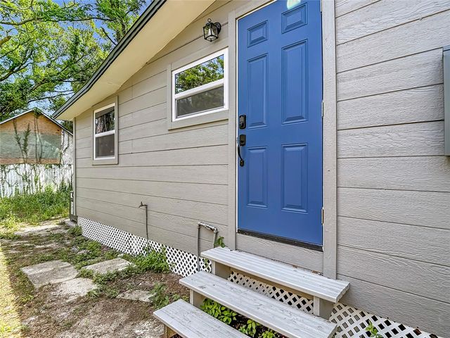 9219 N 13TH STREET, Tampa, FL 33612