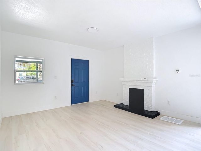 9219 N 13TH STREET, Tampa, FL 33612