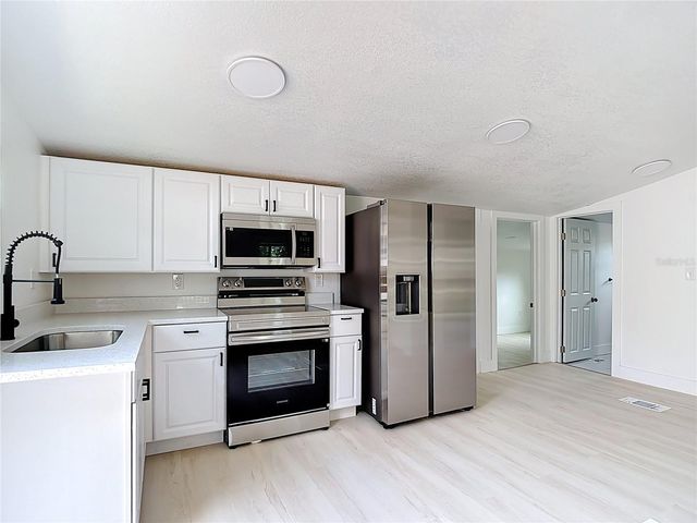 9219 N 13TH STREET, Tampa, FL 33612