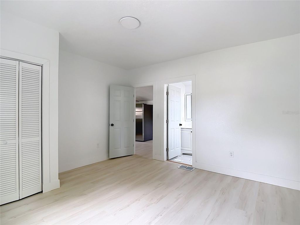 Image 16 of property listing at 9219 N 13TH STREET, Tampa, FL 33612