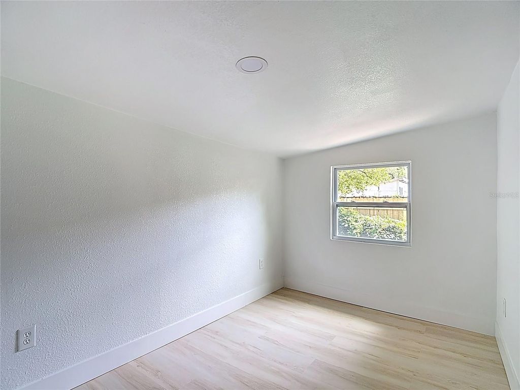 Image 20 of property listing at 9219 N 13TH STREET, Tampa, FL 33612