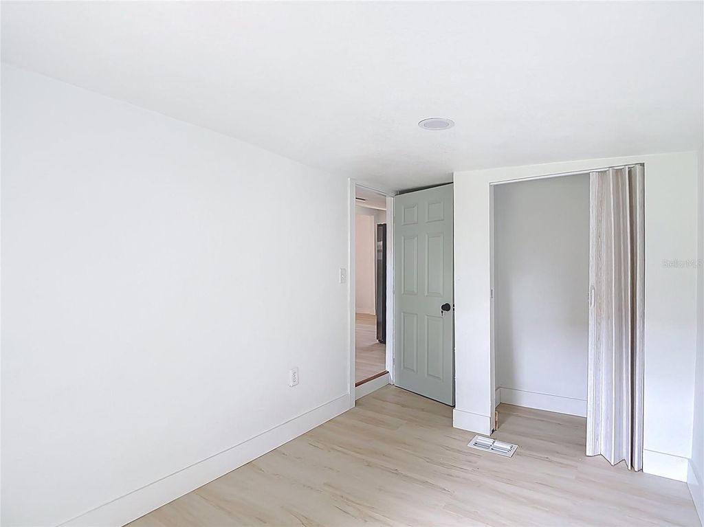 Image 22 of property listing at 9219 N 13TH STREET, Tampa, FL 33612