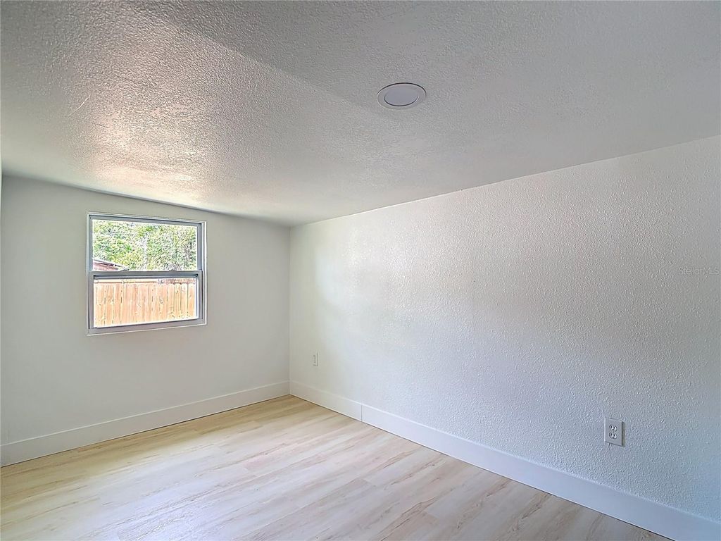 Image 25 of property listing at 9219 N 13TH STREET, Tampa, FL 33612