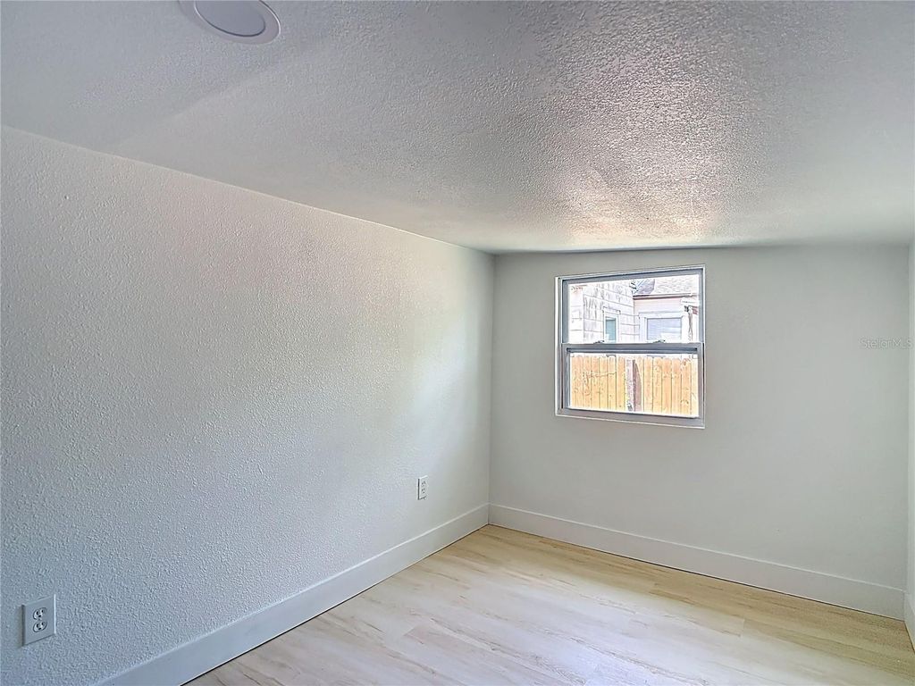 Image 26 of property listing at 9219 N 13TH STREET, Tampa, FL 33612