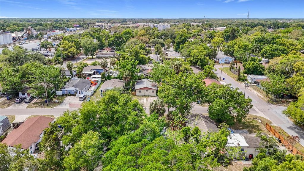 Image 31 of property listing at 9219 N 13TH STREET, Tampa, FL 33612