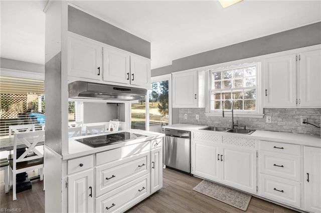 4 Chesterfield Court, Greensboro, NC 27410