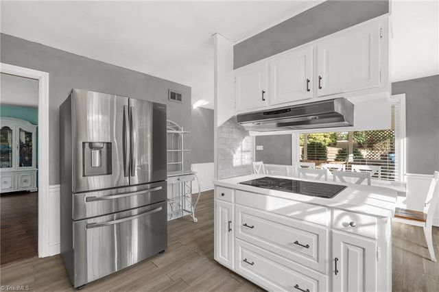 4 Chesterfield Court, Greensboro, NC 27410