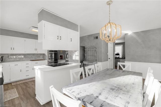 4 Chesterfield Court, Greensboro, NC 27410