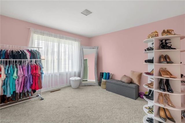 4 Chesterfield Court, Greensboro, NC 27410